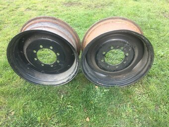 Prodám 2 ks disku - 2