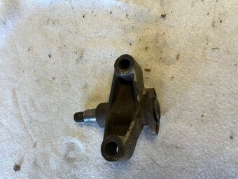 Nový pomocný čep řízení Spartak - 2