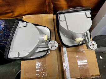 Mercedes W126 blinry - 2