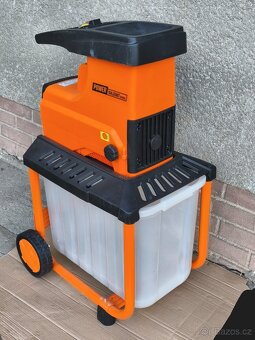 Prodám elektrický Válcový drtič Powersilent 2800 W. - 2