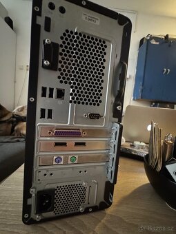 HP desktop PC – Intel i5‑8500, 8GB RAM,  Radeon R7 430 - 2