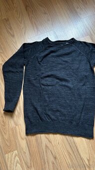 Chlapecký svetr 146/152 - 2