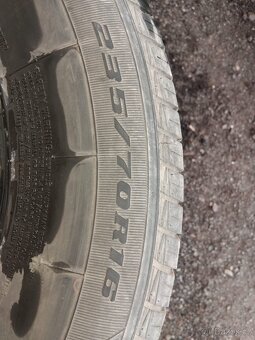 Letní pneu 235/70R16 - 2
