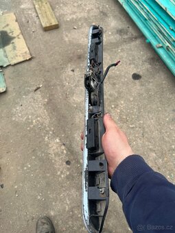 Bmw e39 lišta nad spz - 2