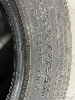 Goodyear 235/55/r18 - 2