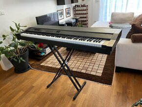 Roland RD-300S 88-Klaves Digital Piano - 2