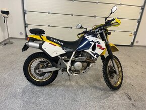 Cagiva W16 - 2