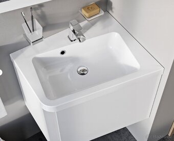Koupelnový set Ravak 10° stupňů - zrcadlo a umyvadlo - 2
