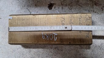 Bronzový materiál - 2