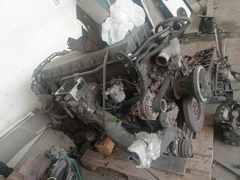 Motor Iveco Cursor 10 - tahač Iveco Stralis - 2