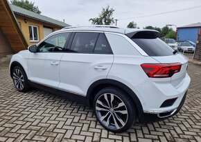 VW T-Roc 2.0TSI 140kW Sport 4x4 DSG 19“ Full LED Panora 2017 - 2