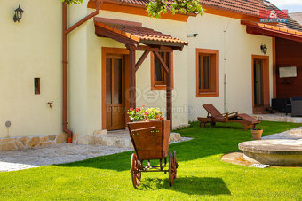 Prodej rodinný dům, 250 m², Chlumčany, ul. Svatopluka Čecha - 2