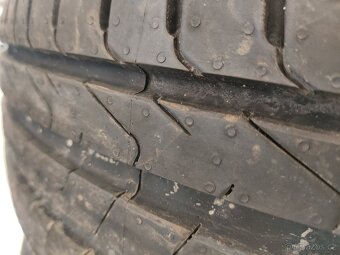 2ks LETNÍ NOVÉ pneu 225/50/18 95w Pirelli dot 24. - 2