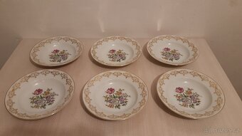 Porcelánové zdobené hluboké talíře - 2