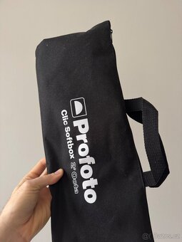 Profoto A2 + Profoto Clic Softbox 2' Octa - 2