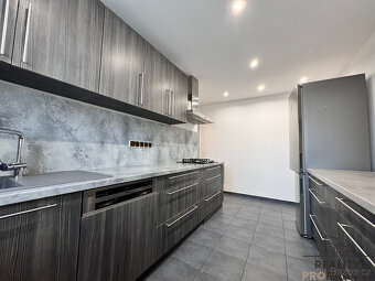 Pronájem bytu 2+1 69m² ulice Erbenova, Hodonín - 2