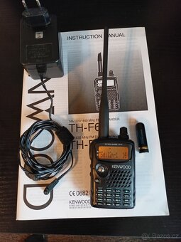 Kenwood TH-F7 - 2