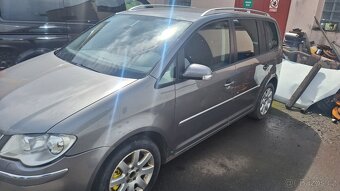 Vw touran 2.0 tdi -125 kw - 2