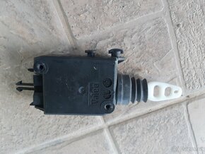 Smárt elektronické odemikání a zamikání dveří - 2