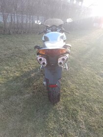 Honda vfr 800 vtec - 2