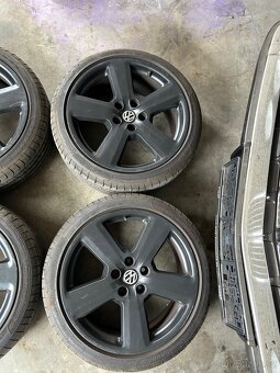 Alu kola Škoda vw audi r18 5x112 225/40/18 letní - 2