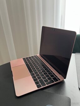 Apple Macbook - 2