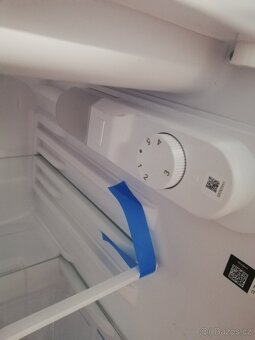 Nová malá lednice s mrazící přihrádkou Whirlpool - 2