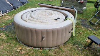 Prodám vířivku Intex - 100% funkční v dobrém stavu - 2