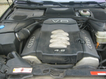 AUDI A8 D2 4.2 220kw quattro tiptronic - díly z vozidla - 2