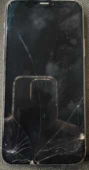 IPhone 11 Pro 256gb stříbrný - 2