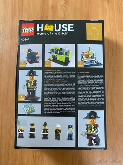 LEGO House A Minifigure Tribute 40504 - 2