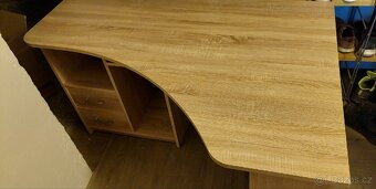 Dětský psací stůl - 2