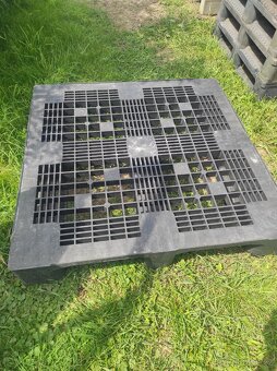 Plastové palety - 2