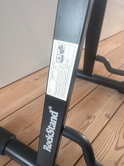 Stojan na kytaru - 2