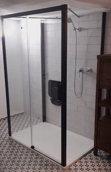 Sprchový kout_volně stojící ke stěně (U typ) - 2