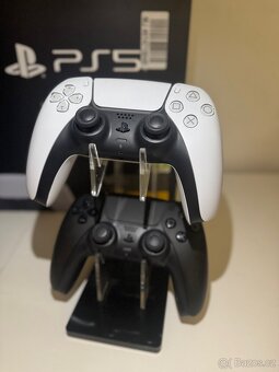 PS5 digital verze 825 GB + 2 ovladače - 2