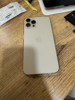 Díly z iPhone 12 Pro Max - 2