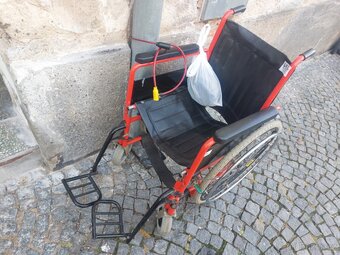 Invalidní vozík - 2