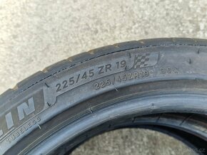 225/45/19 Letní pneu Michelin Pilot Sport 4 dot 2020 - 2