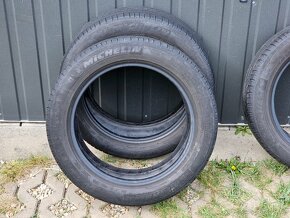 2x letní pneu Michelin Primacy HP 205/55 R17 - 2