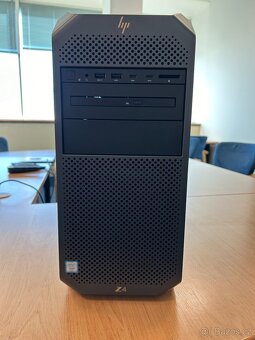HP Z4 G4 Xeon W-2245 pracovní stanice - workstation - 2