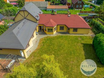Prodej rodinného domu 207 m², pozemky 1 059 m² - 2