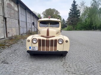 sanitní vůz Ford 79C, rok výroby 1947 - 2