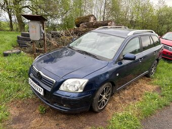 //TOYOTA AVENSIS T25 2.2 D-CAT 130kw// DÍLY - 2