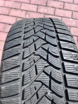 Zimní pneu 235/45 R18 - 2