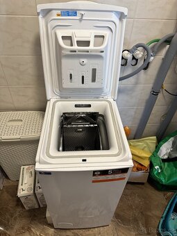 Pračka Indesit - 2