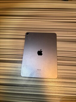 Ipad Air 5th gen + příslušenství - 2