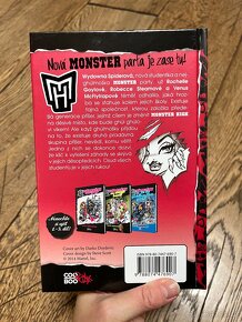 Monster High: Ghúlmošky na věky věků - Gitty Daneshvari - 2