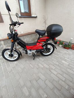 moKorado SUPERMAXI 50 EFI Euro5, červený 2023 - 2
