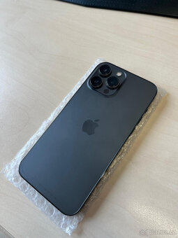 9) iPhone, model 13 Pro Max, barva: Black, 128 GB - 2